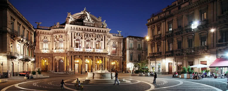 Piazza Teatro Bellini - Catania