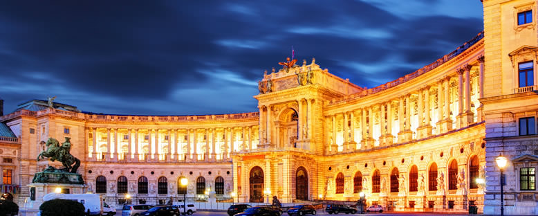 Hofburg Sarayı Gece Manzarası - Viyana