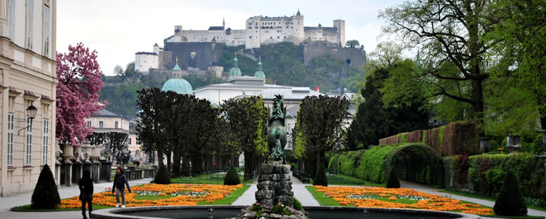 Mirabell Sarayı Bahçeleri - Salzburg
