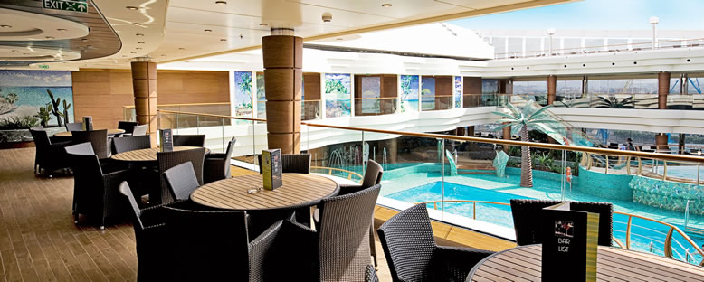 Pool Bar - MSC Splendida