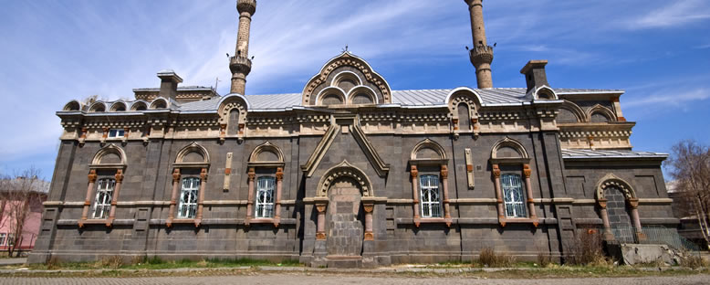 Fethiye Camii (Alexander Nevski Katedrali) - Kars