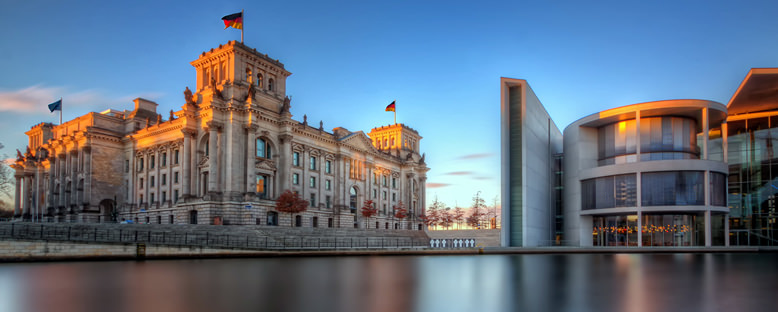 Reichstag ve Paul Löbe Haus - Berlin
