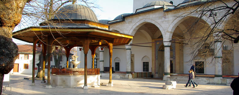 Gazi Hüsrev Bey Camii - Saaybosna