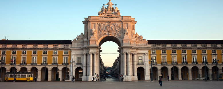 Rua Augusta Takı - Lizbon