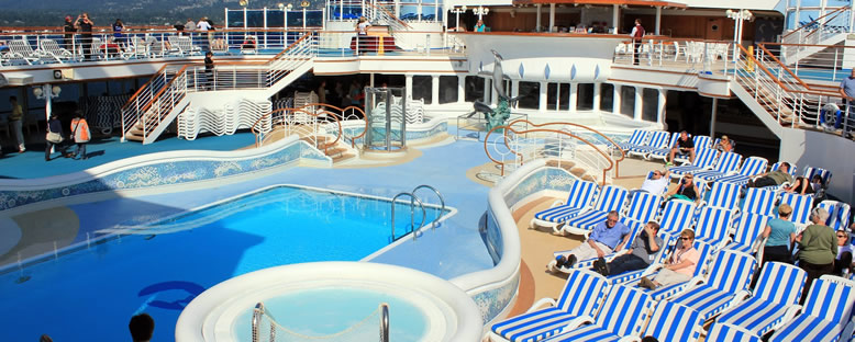 Havuz Başı - Sapphire Princess