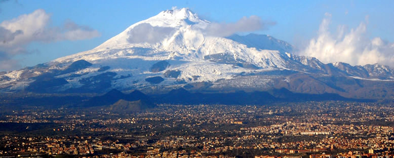 Etna Volkanı ve Şehir - Catania