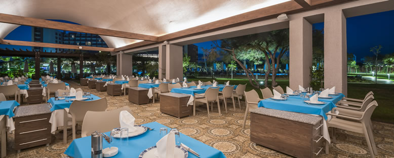 Agora Restaurant - Concorde Luxury Hotel