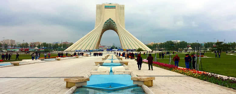 Azadi Kulesi ve Meydanı - Tahran