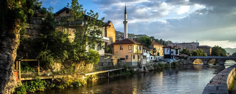 Miljacka Nehri Kıyıları - Saraybosna