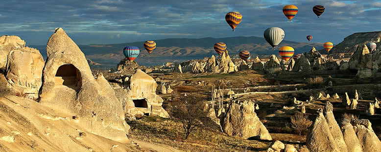 Balonlar ve Manzara - Kapadokya