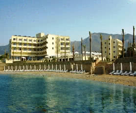 Beach - Vuni Palace Hotel 