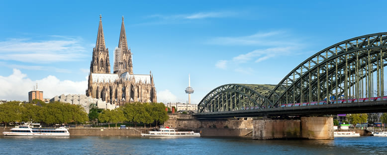 Ren Nehri ve Köln Katedrali - Köln