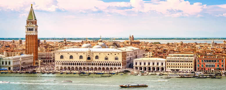Campanile ve Düklük Sarayı - Venedik