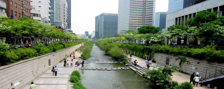 Cheonggyecheon Nehri Kıyıları - Seul