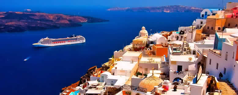 Cruise Gemileri - Santorini