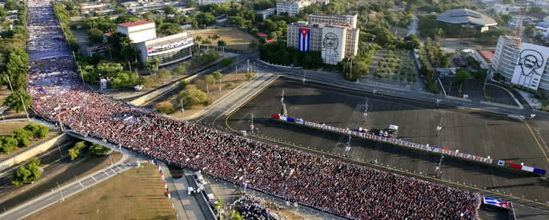 Devrim Meydanı'nda 1 Mayıs - Havana