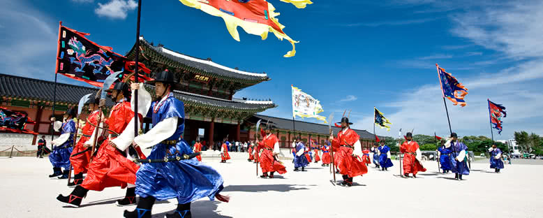 Gyeongbokgung Sarayı'nda Nöbet Değişimi - Seul