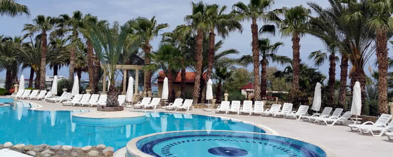 Havuz Başı - Oscar Resort Hotel