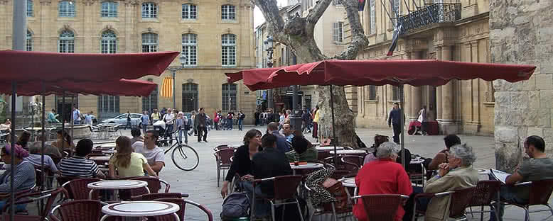 Hotel de Ville Meydanı - Aix En Provence