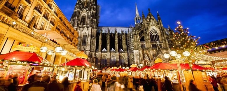 Katedral Önünde Noel Pazarı - Köln