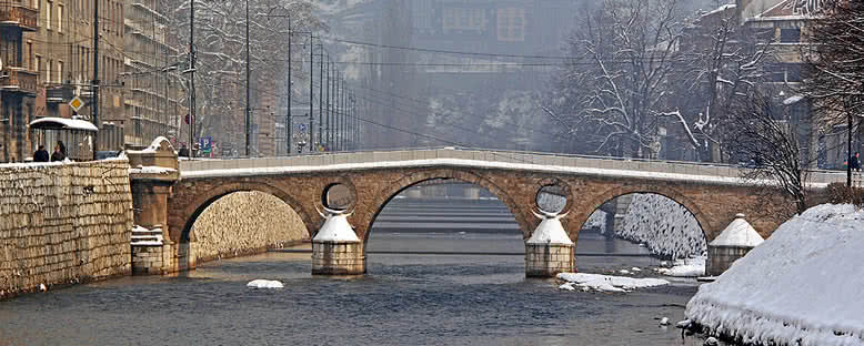 Kış Aylarında Latin Köprüsü - Saraybosna