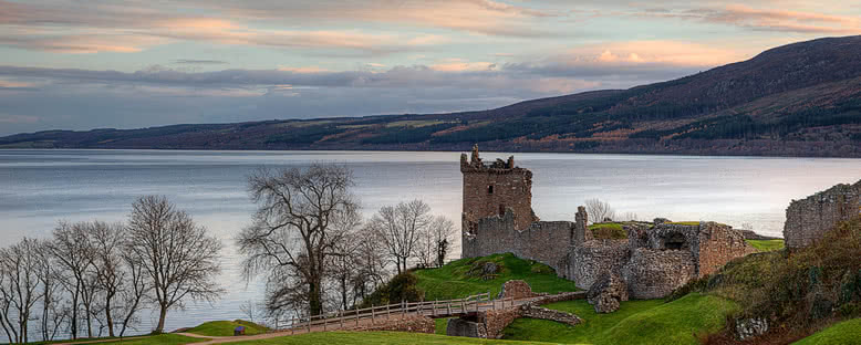 Loch Ness Gölü - İskoçya