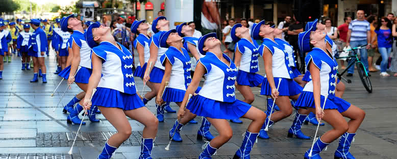 Majorette Dansçılar - Belgrad