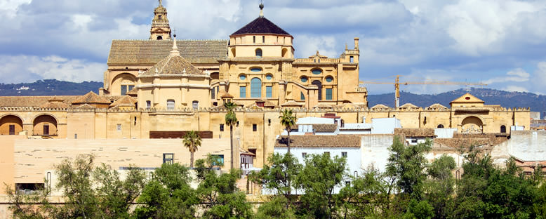 Mezquita Camii ve Katedrali - Cordoba