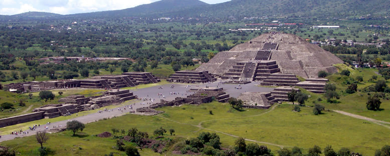 Güneş Tapınağı - Teotihuacan