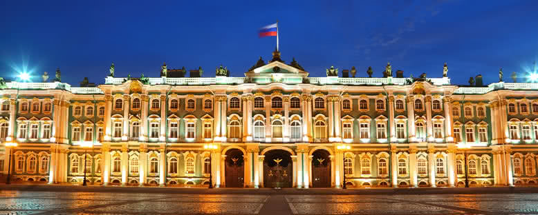 Hermitage Müzesi'nde Gece - St. Petersburg