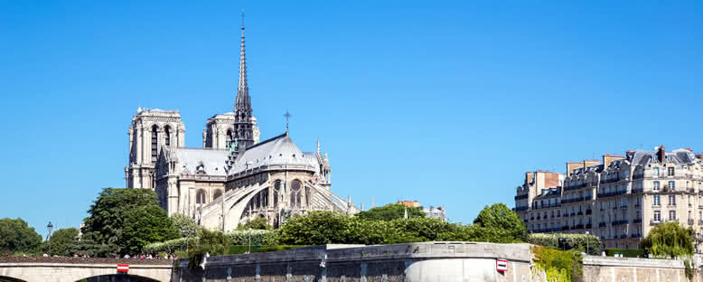 Notre Dame Katedrali - Paris