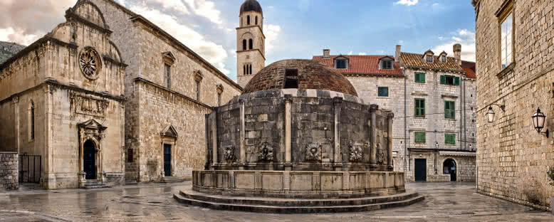 Onofrio Çeşmesi - Dubrovnik