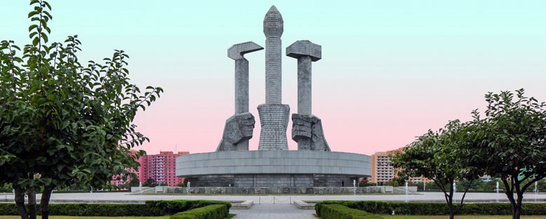 Parti'nin Kuruluşu Anıtı - Pyongyang