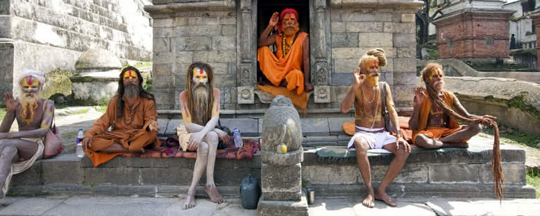 Pashupatinath Tapınağı'da Yogiler - Katmandu