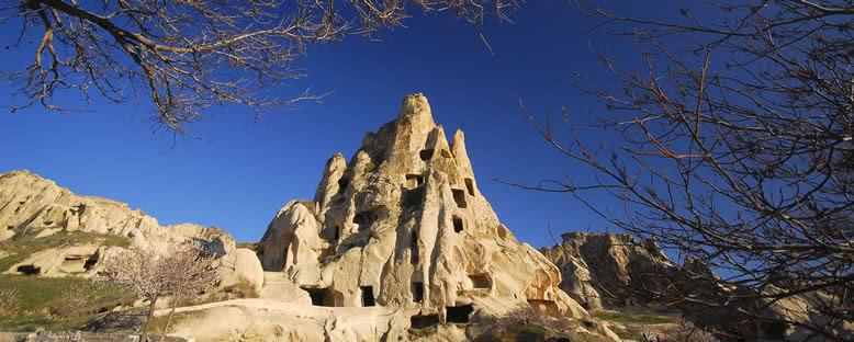 Peribacası ve Kaya Oyukları - Kapadokya