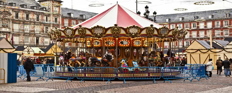 Plaza Mayor'da Noel Eğlenceleri - Madrid