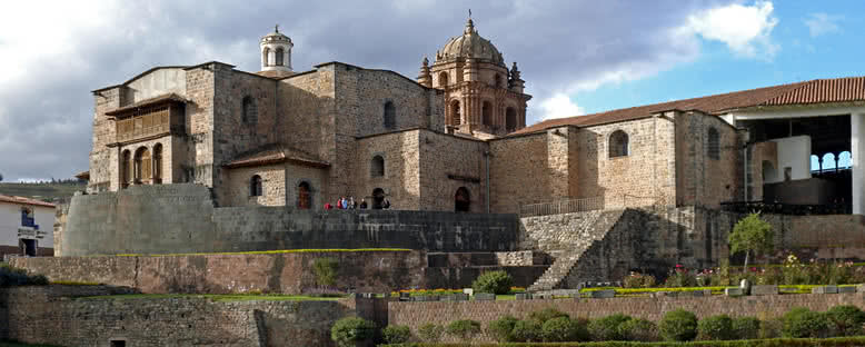 Santo Domingo Kilisesi - Cusco