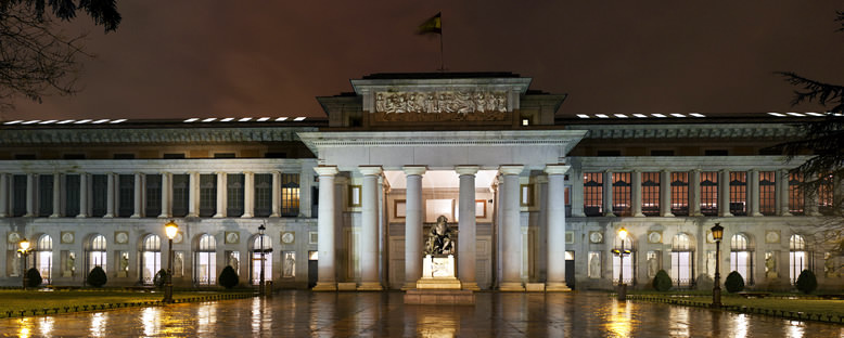 Prado Müzesi Gece Manzarası - Madrid