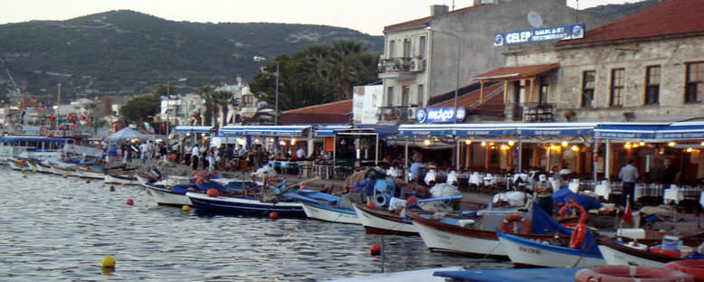 Sahil Restoranları - Eski Foça