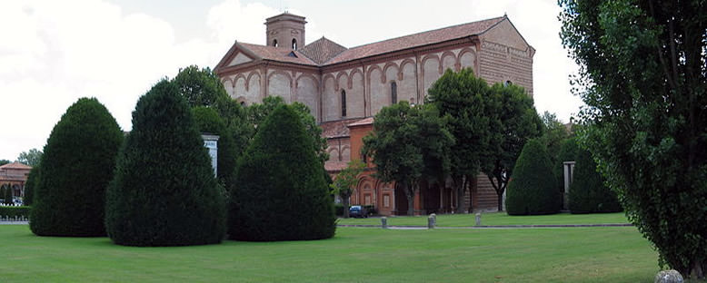 Tarihi Manastır - Ferrara