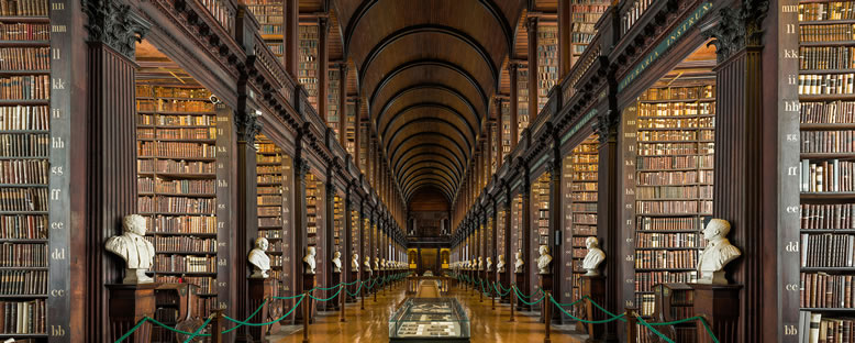 Trinity College Kütüphanesi - Dublin