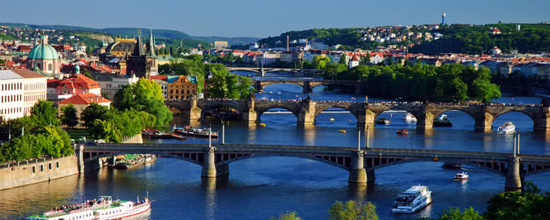 Vltava Nehri - Prag