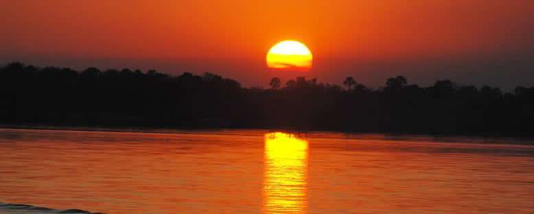 Zambezi Nehri'nde Gün Batımı - Zimbabwe